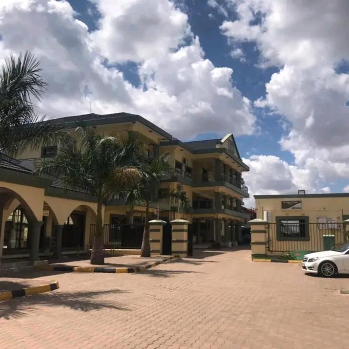 The Prince Charles Hotel Lusaka Esterno foto