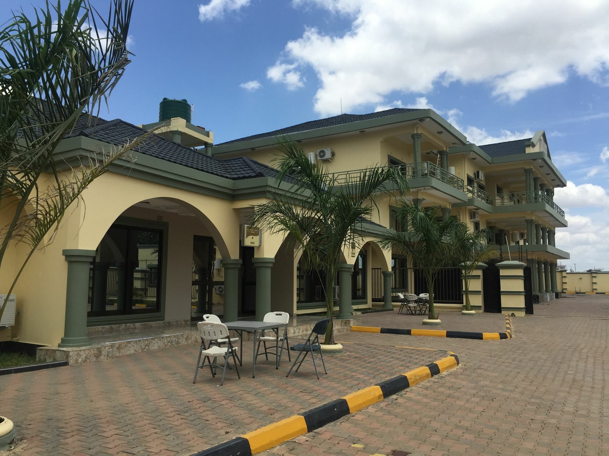 The Prince Charles Hotel Lusaka Esterno foto