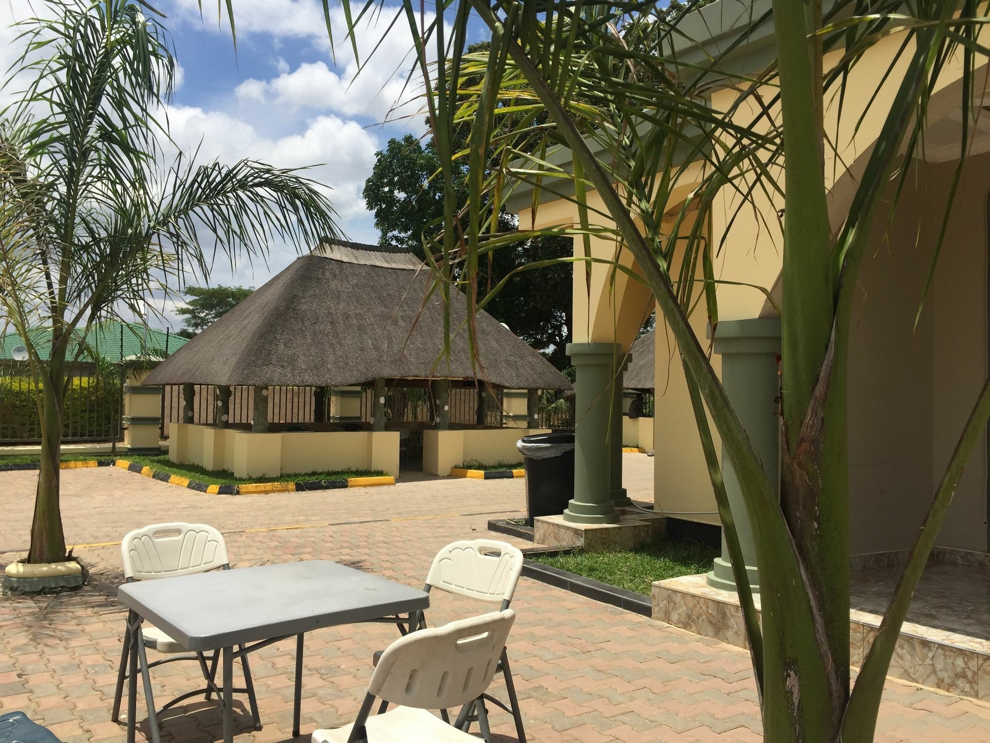 The Prince Charles Hotel Lusaka Esterno foto